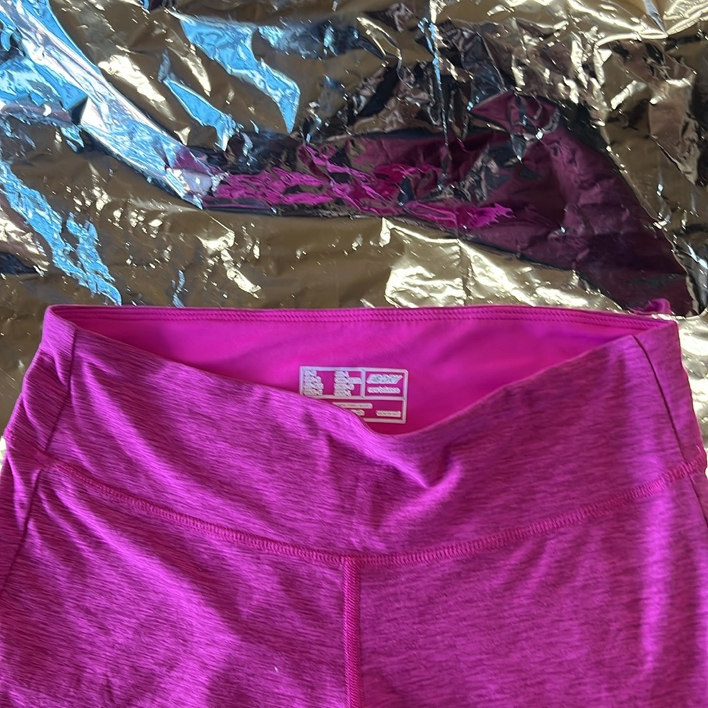 New balance B DRY Vibrant Pink Capri Leggings